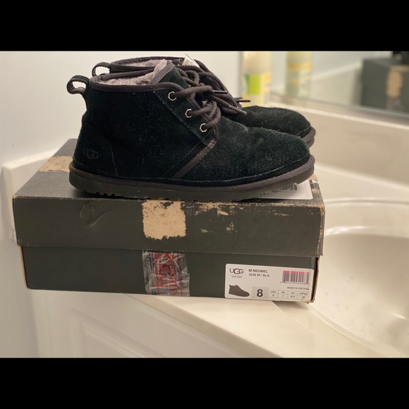 Me uggs size 8 - Picture 2 of 7